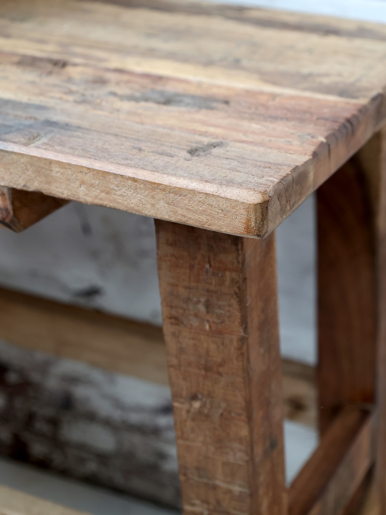 RUSTYKALNA_POSTARZANA_DREWNIANA_LAWKA_LAWA_STARE_DREWNO_CHIC_ANTIQUE_POLSKA_SKLEP_DESIGNBYWOMEN
